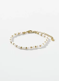 Golden bead and pearl bracelet