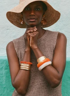 Golden wavy wide bangle
