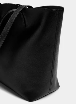 Grained minimalist tote bag