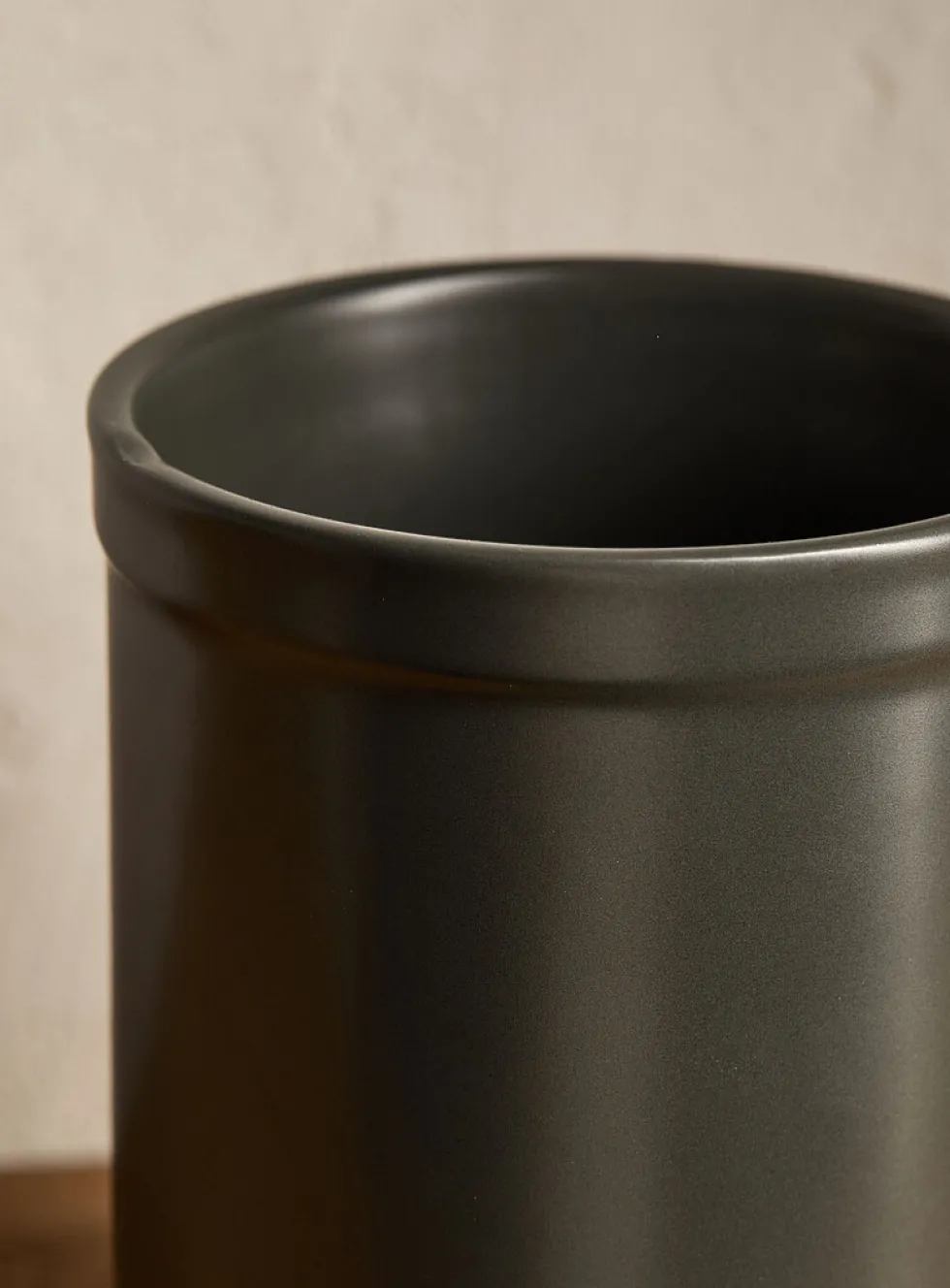 Grey utensil holder