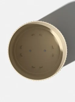 Grooved minimalist planter