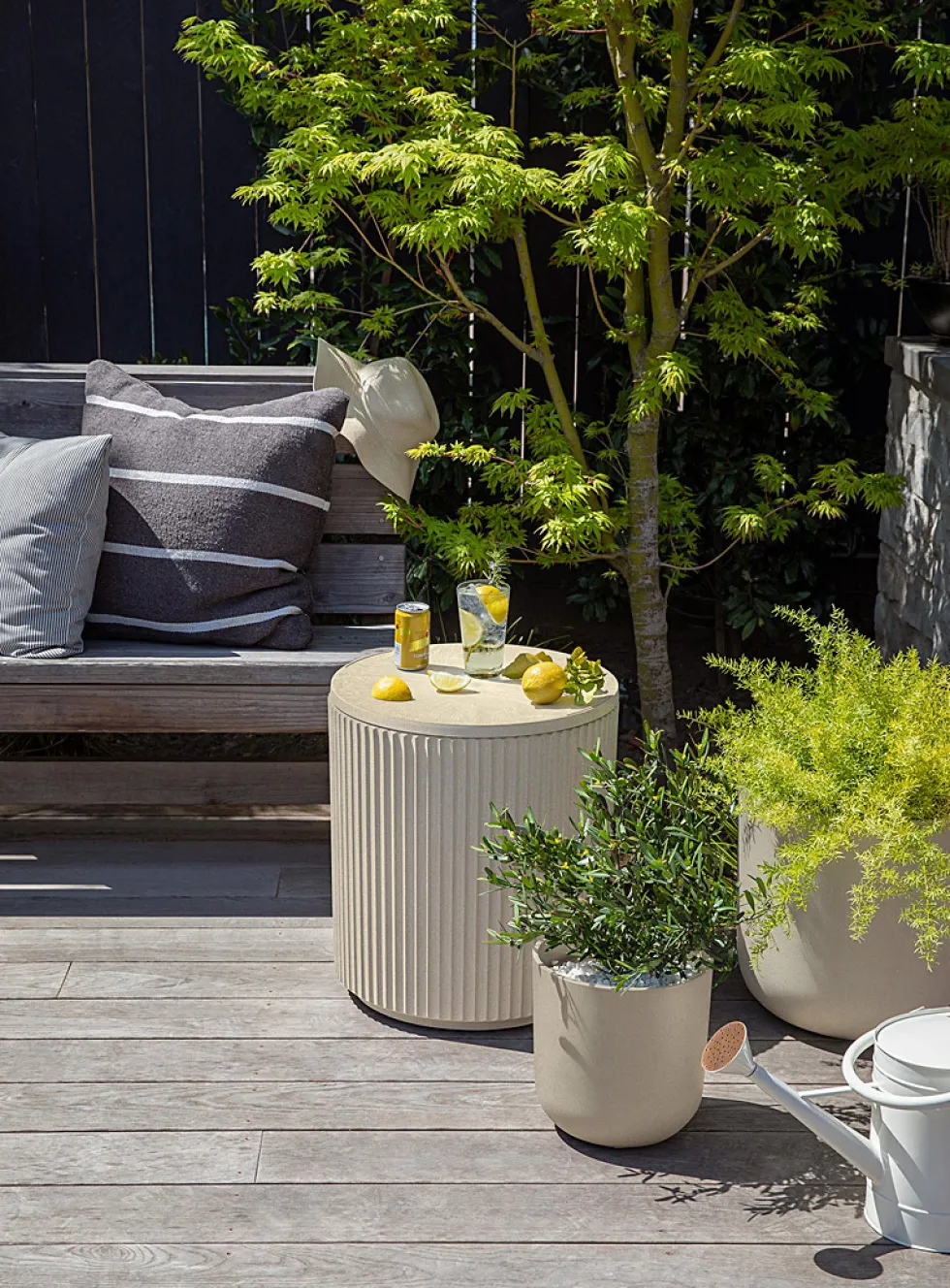 Grooved side table cooler