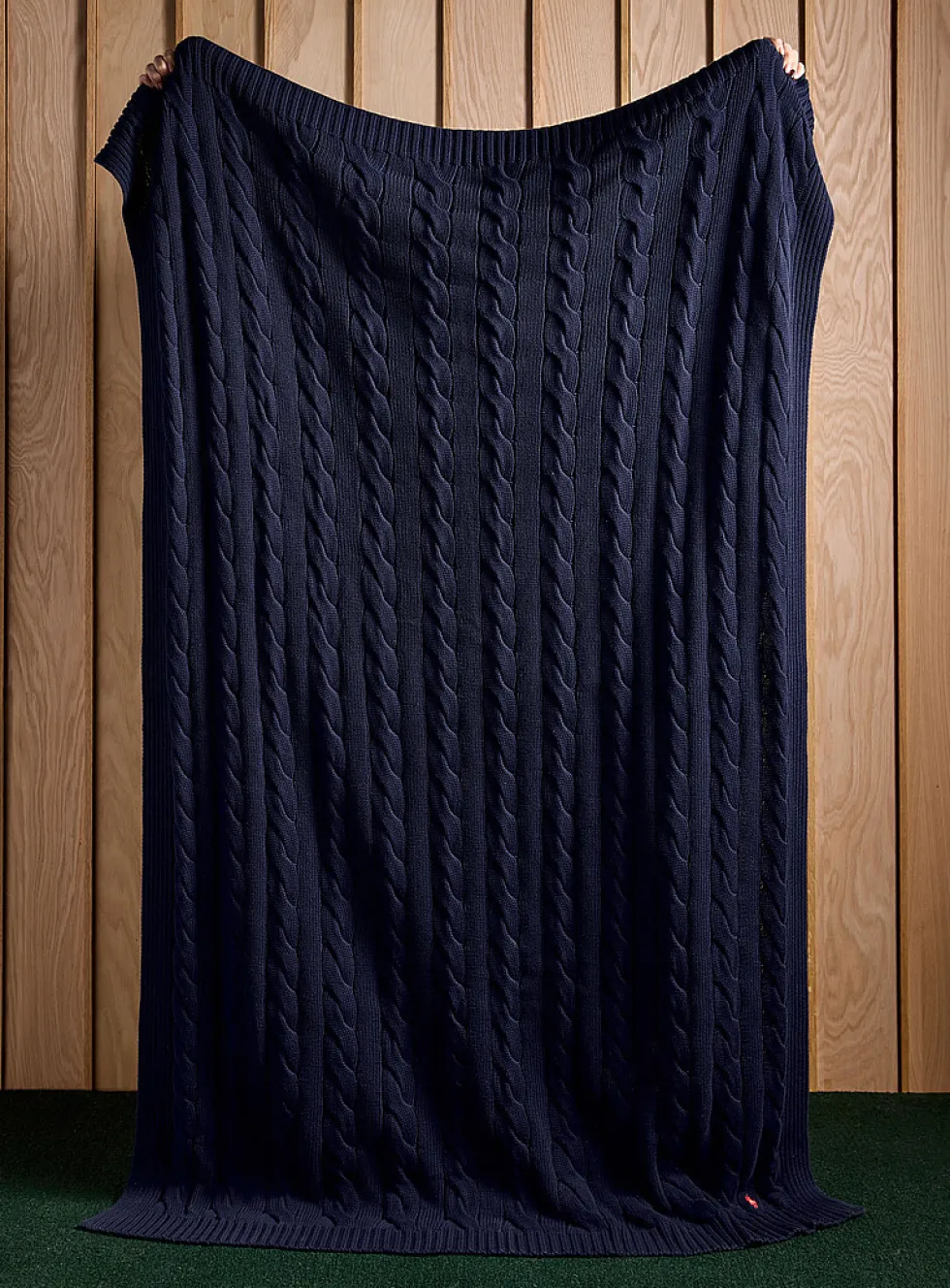Hanley navy blue cable-knit throw