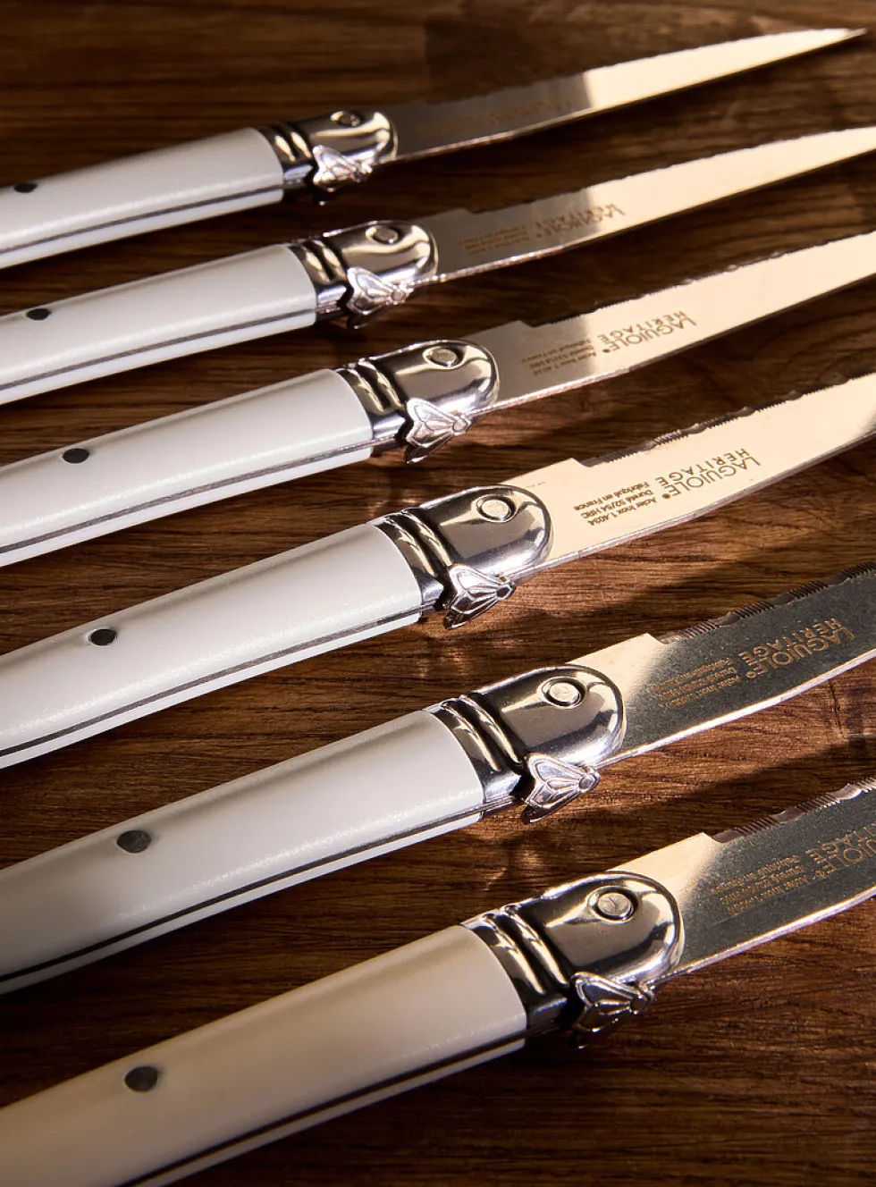 Heritage steak knife set