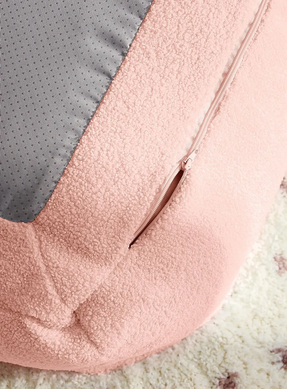 High-pile fleece mini chair