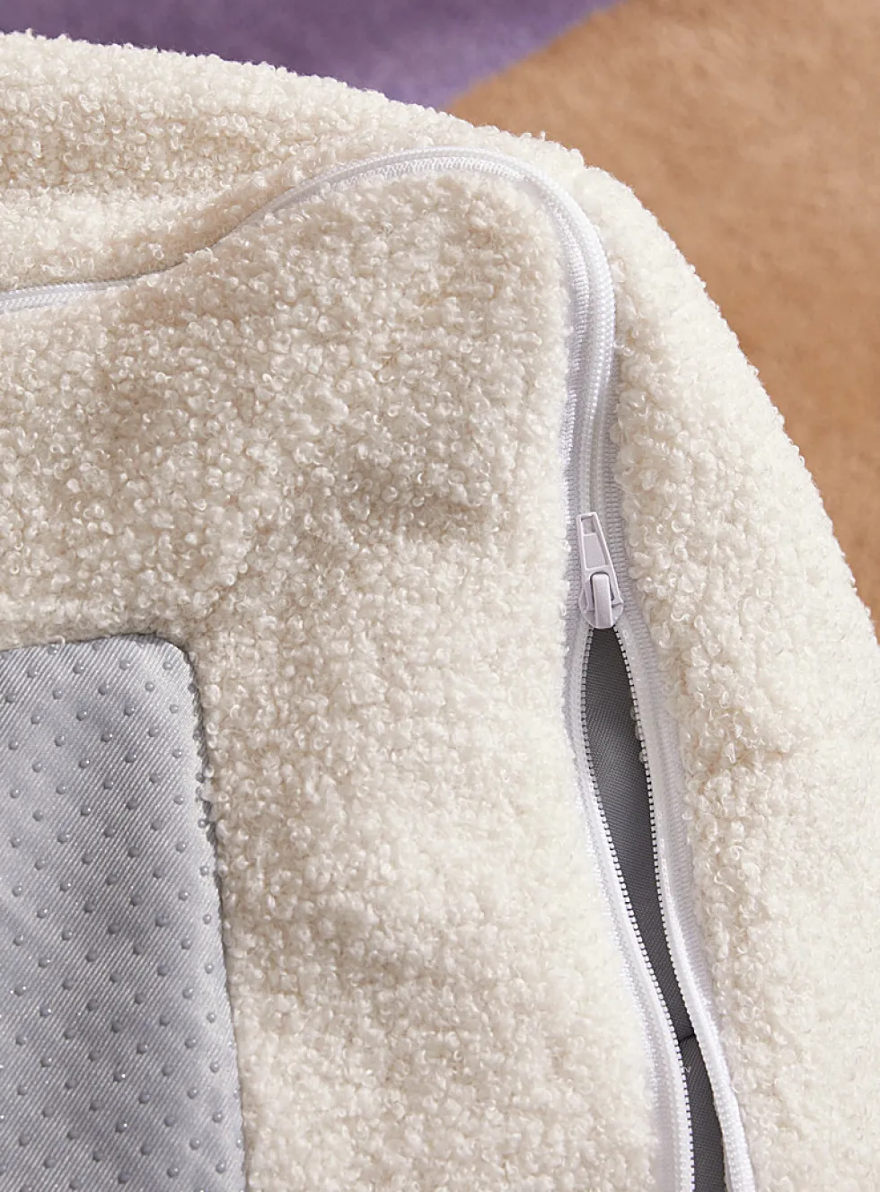 High-pile fleece mini chair