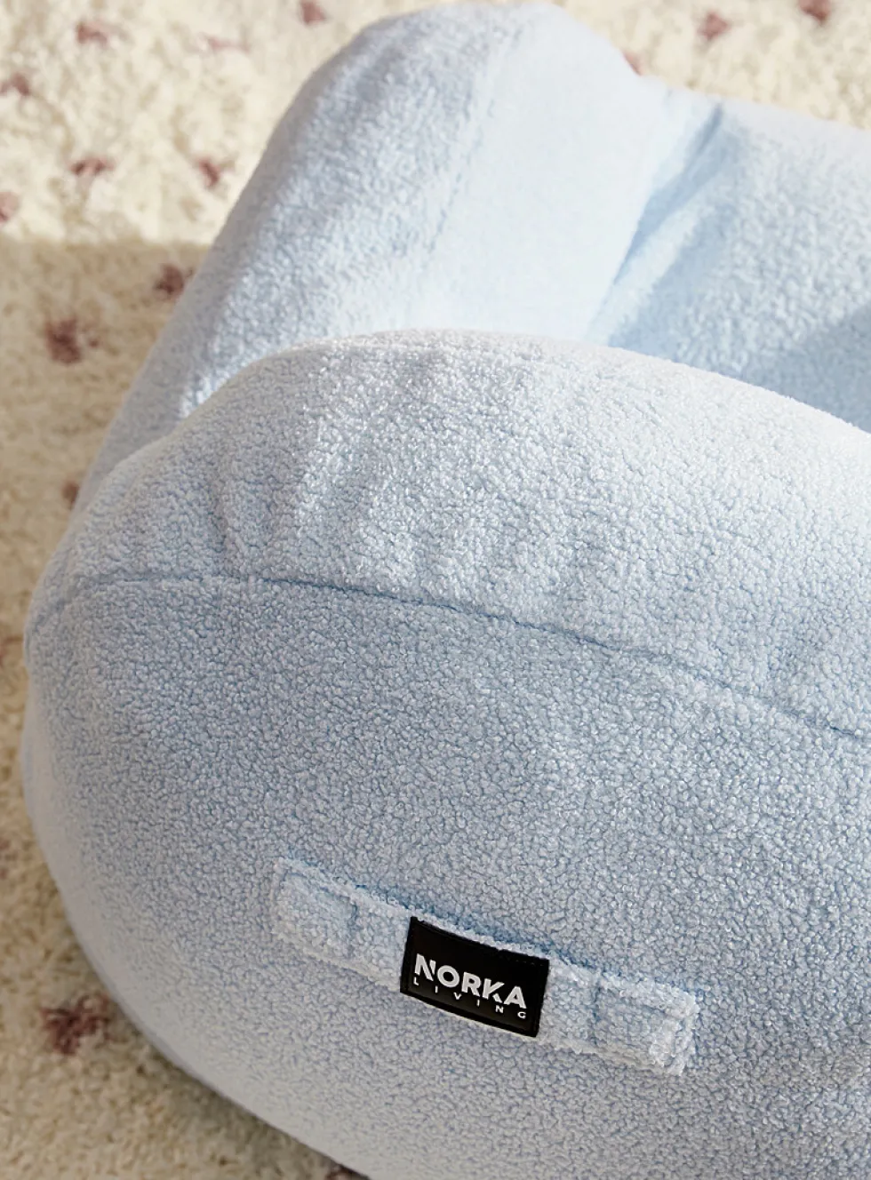 High-pile fleece mini chair