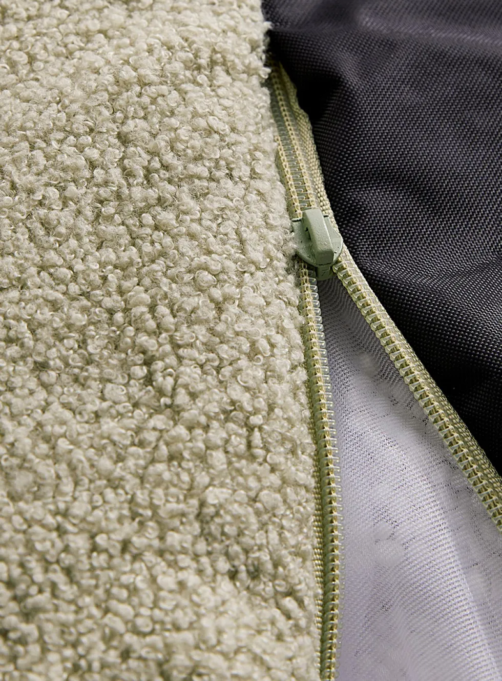 High-pile fleece structured beanbag chair
