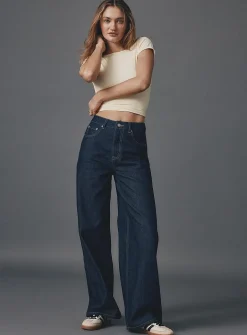 High-rise wide-leg jean