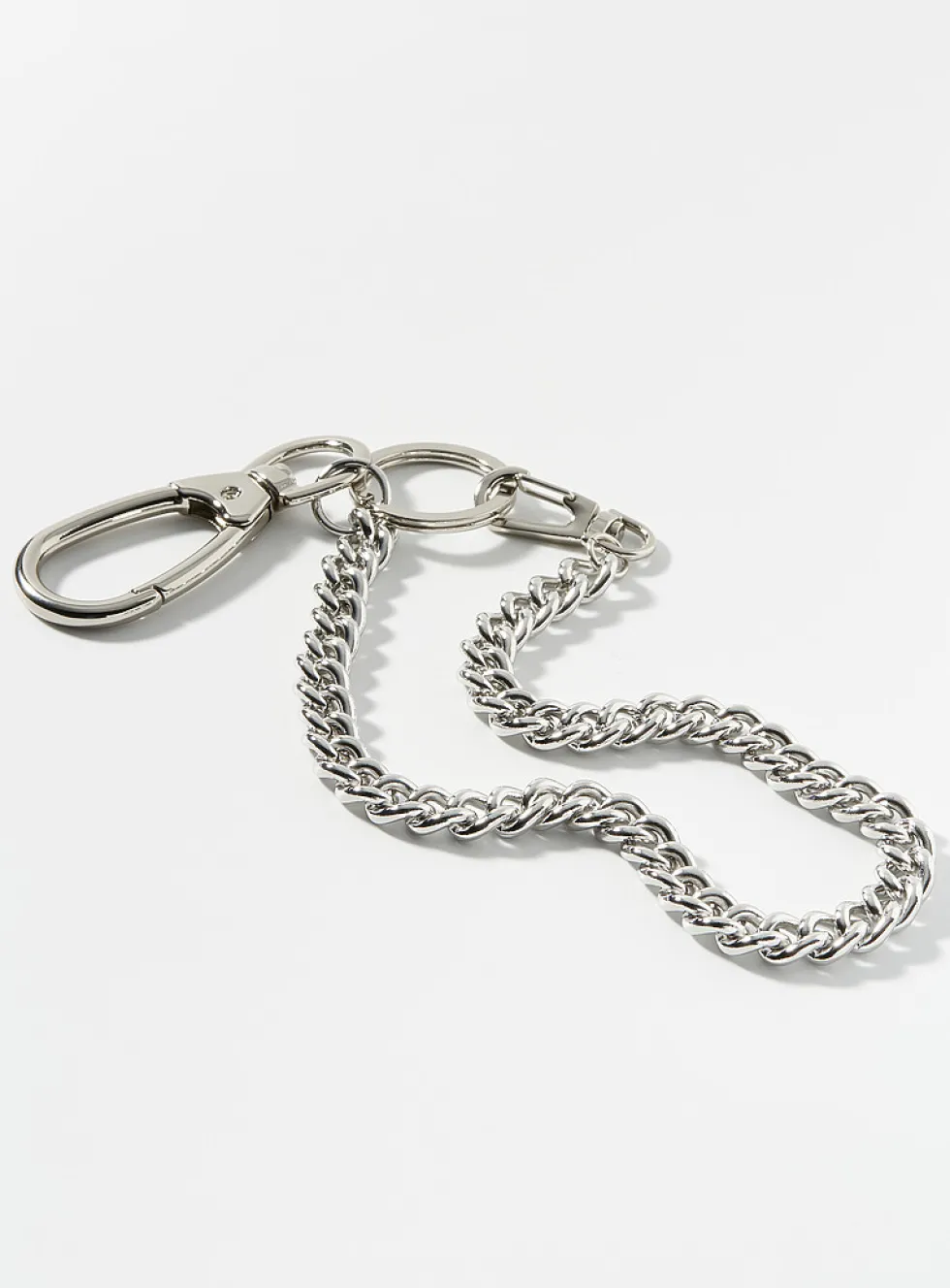 Hoop and carabiner chain