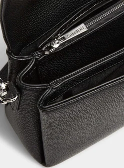 Judy flap bag