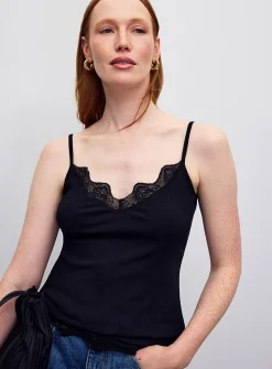 Lace trim ribbed cami