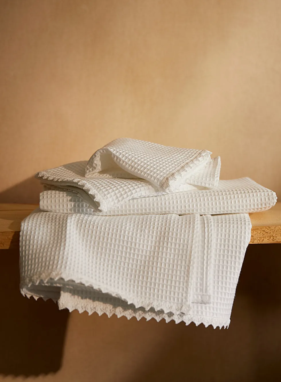 Lace waffled bath towel