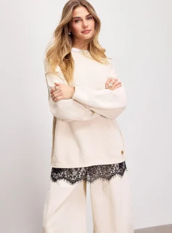 Lace waistband