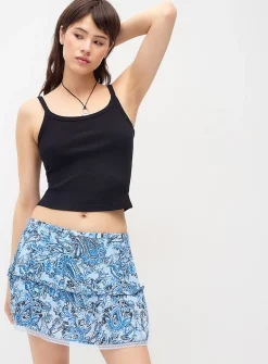 Lace-hem crinkled skort