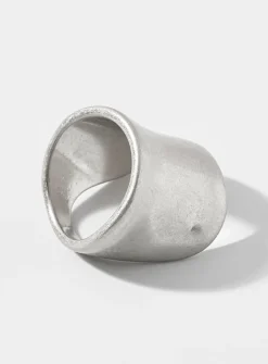 Large brushed ring