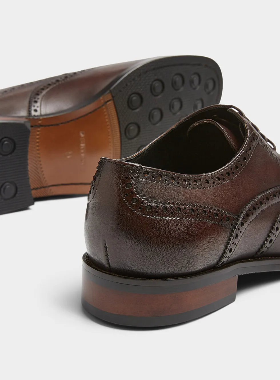 Leather brogue shoe