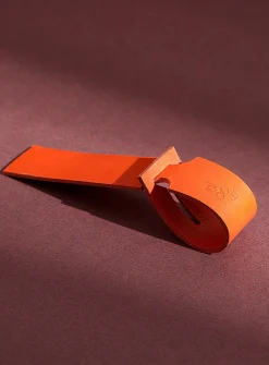Leather luggage tag