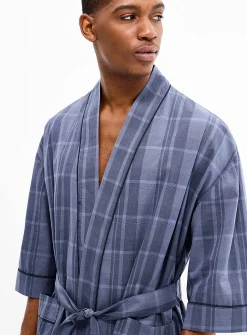 Lightweight check robe
