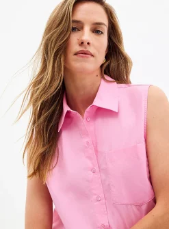 Lightweight poplin sleeveless shirt