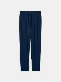 Lightweight stretch fabric joggers