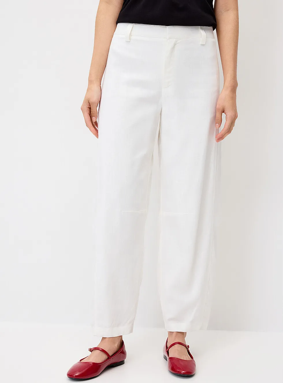 Linen-blend barrel-leg dress pant