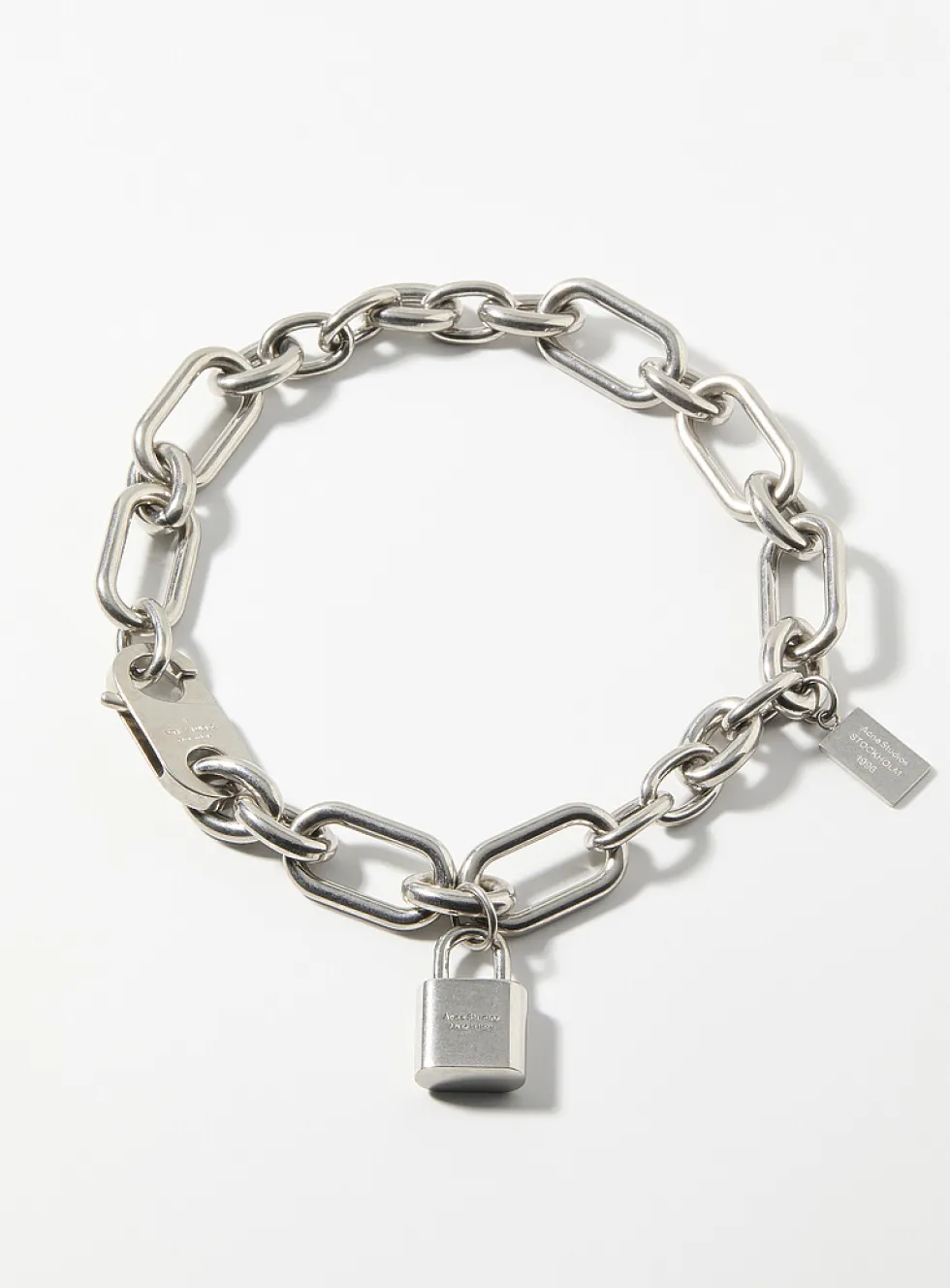Lock and chain choker