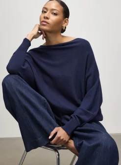 Loose boat-neck sweater