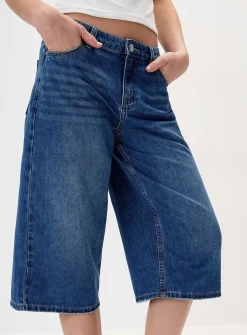 Loose low-rise jort