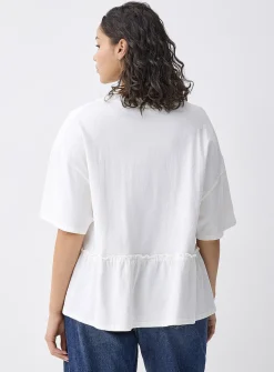 Loose ruffle tee