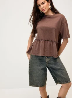 Loose ruffle tee