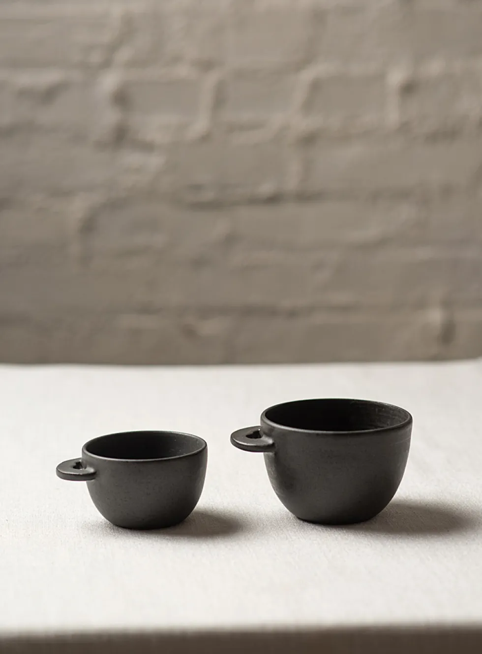 Meander matte stoneware coffee mug