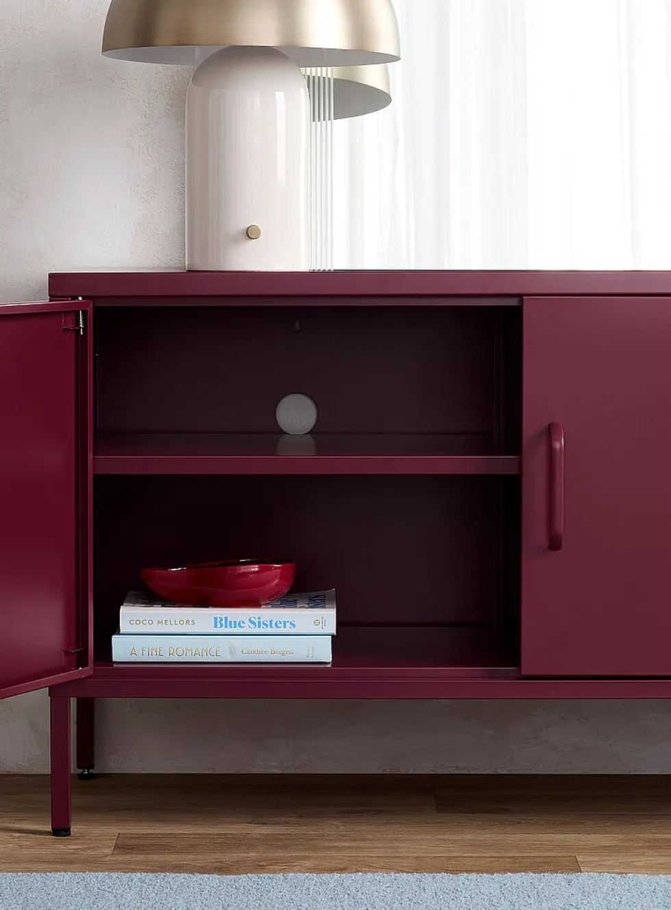 Metal locker-style media unit