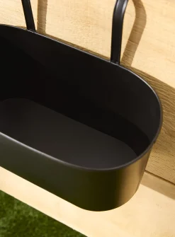 Metallic hanging planter