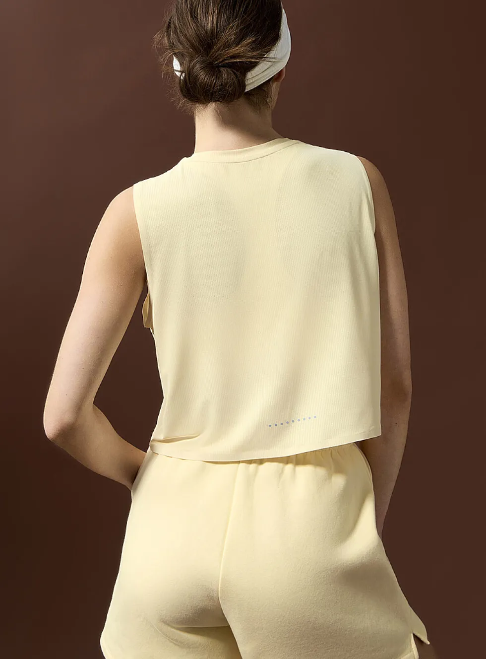 Micro-perforated cropped cami