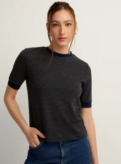 Mini-circle stripes T-shirt