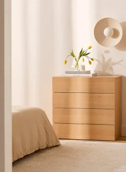 Minimalist four-drawer dresser
