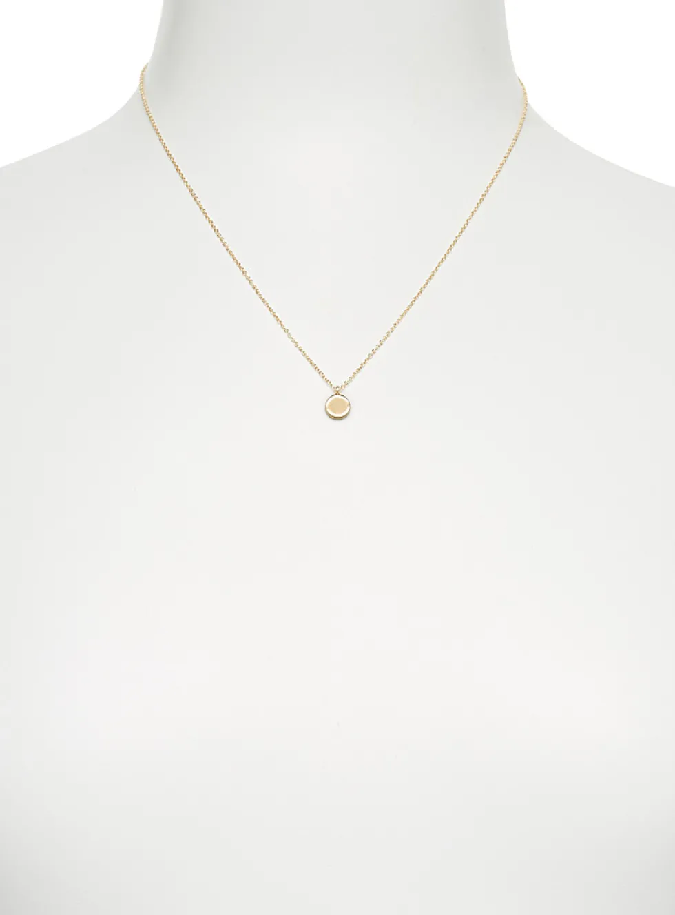 Minimalist pendant necklace