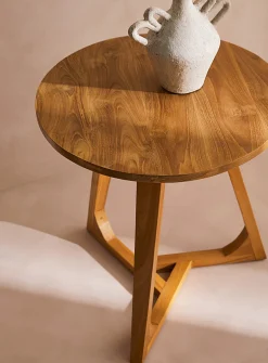 Minimalist teakwood side table