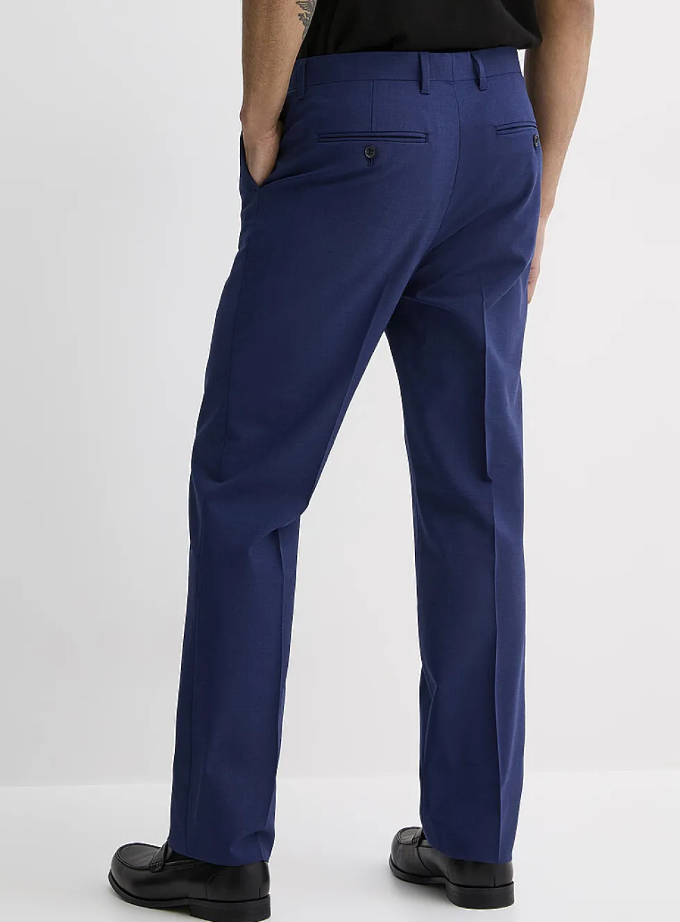 Minimalist wool-blend pant