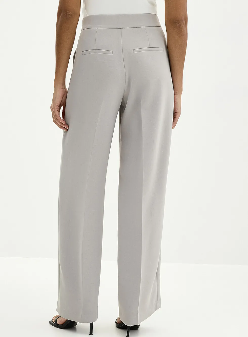 Moderne textured crepe pant