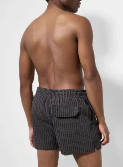 Monochrome stripe seersucker swim short