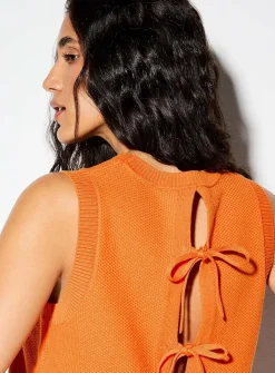 Moss stitch knit tie-up back cami