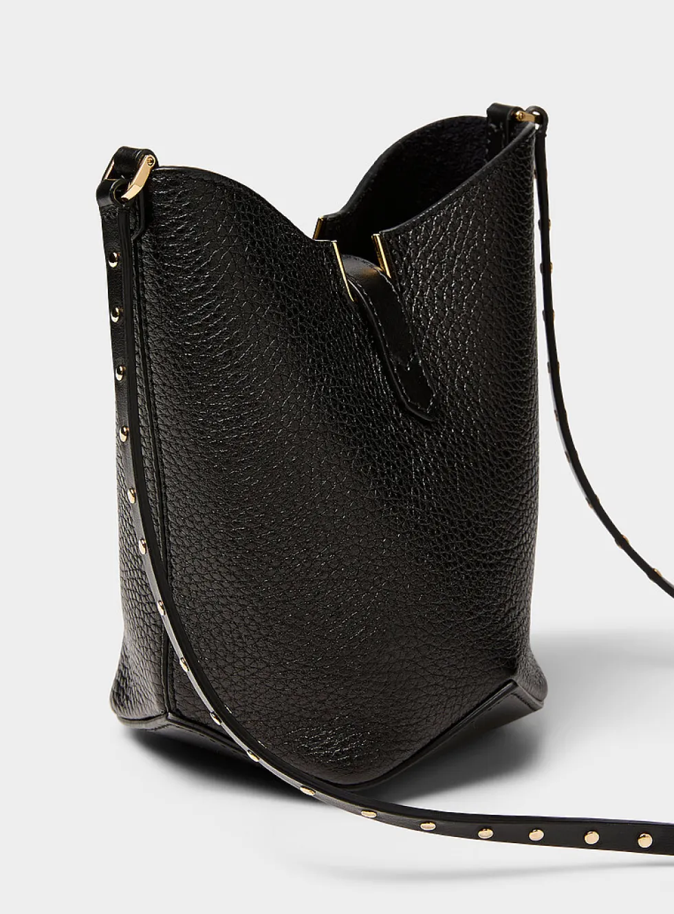 Nano Catch bucket bag