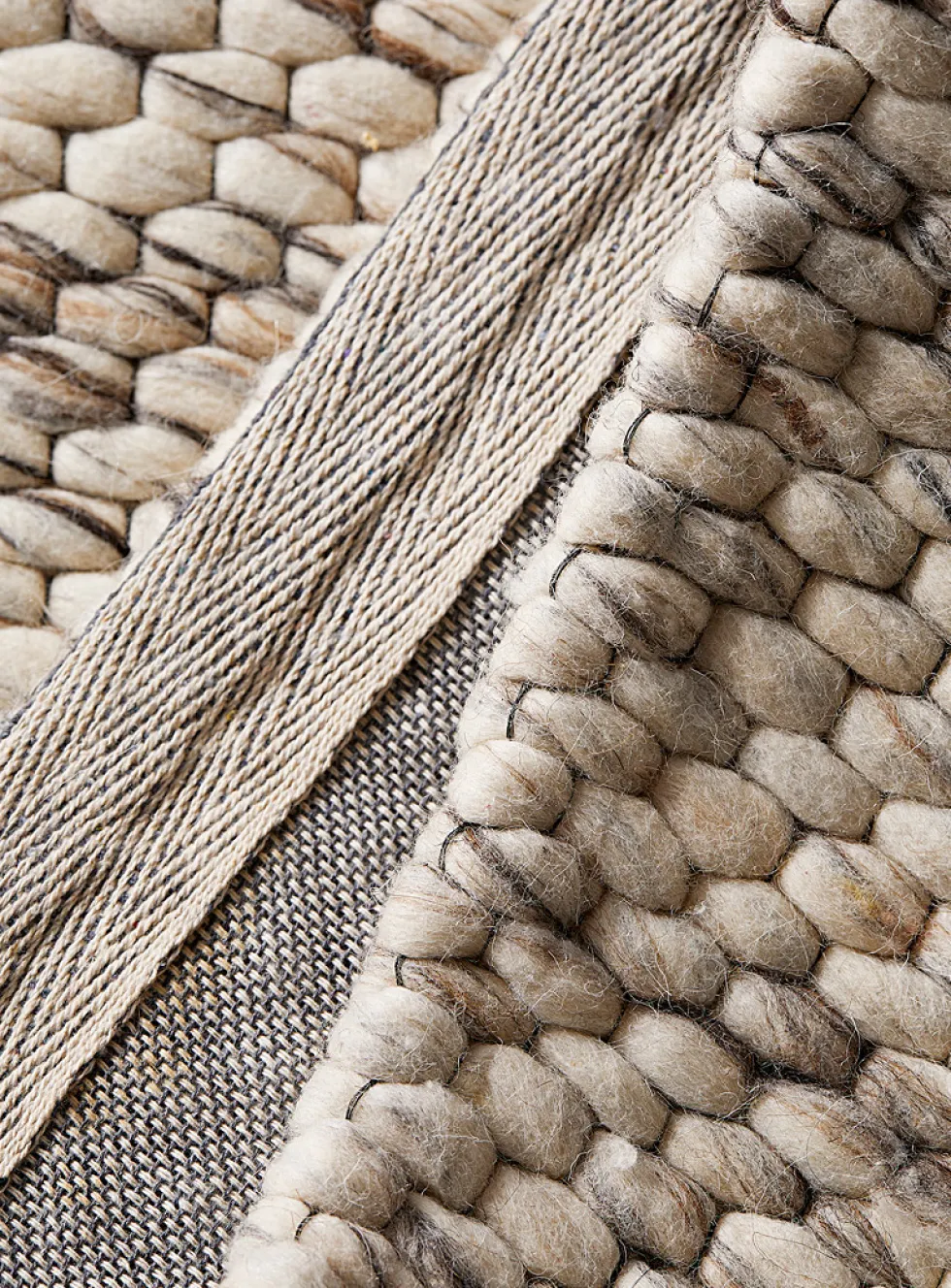 Natural chic artisanal rug