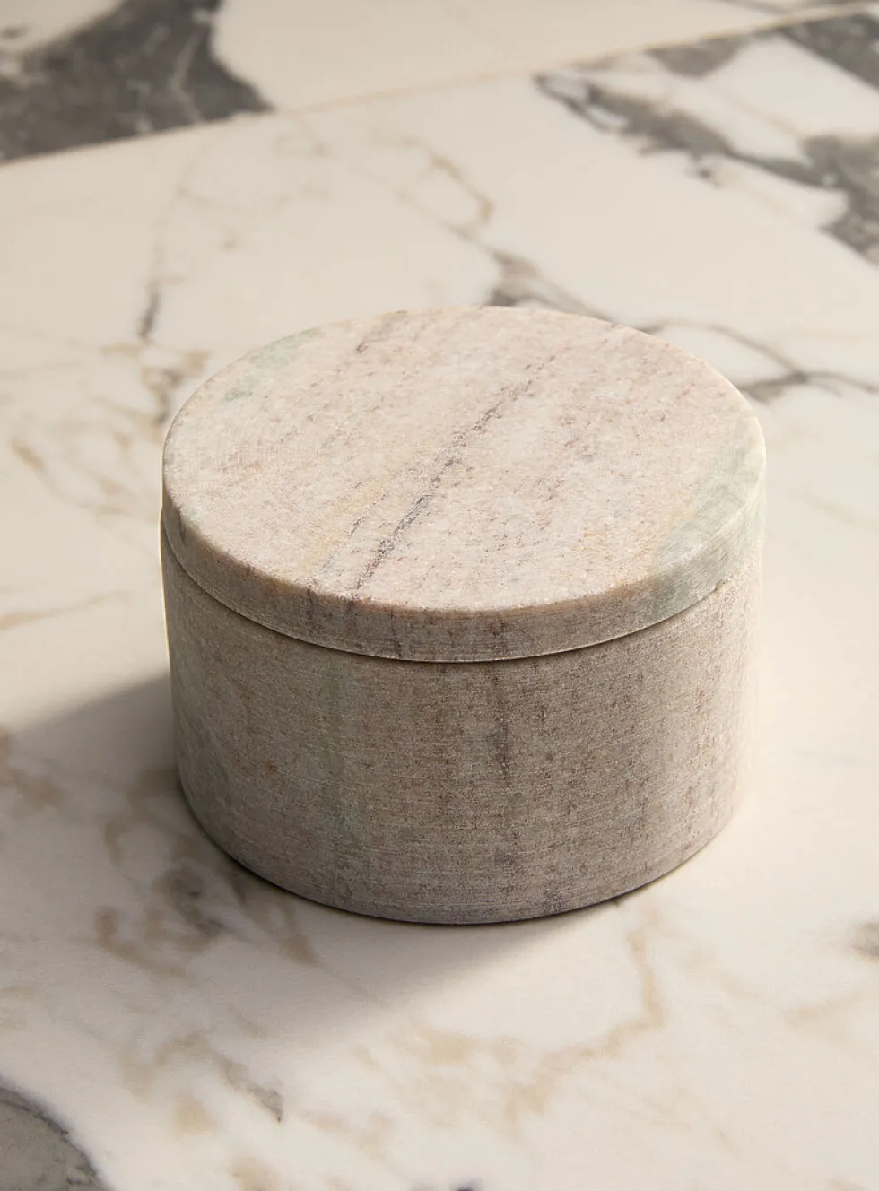 Natural stone salt cellar
