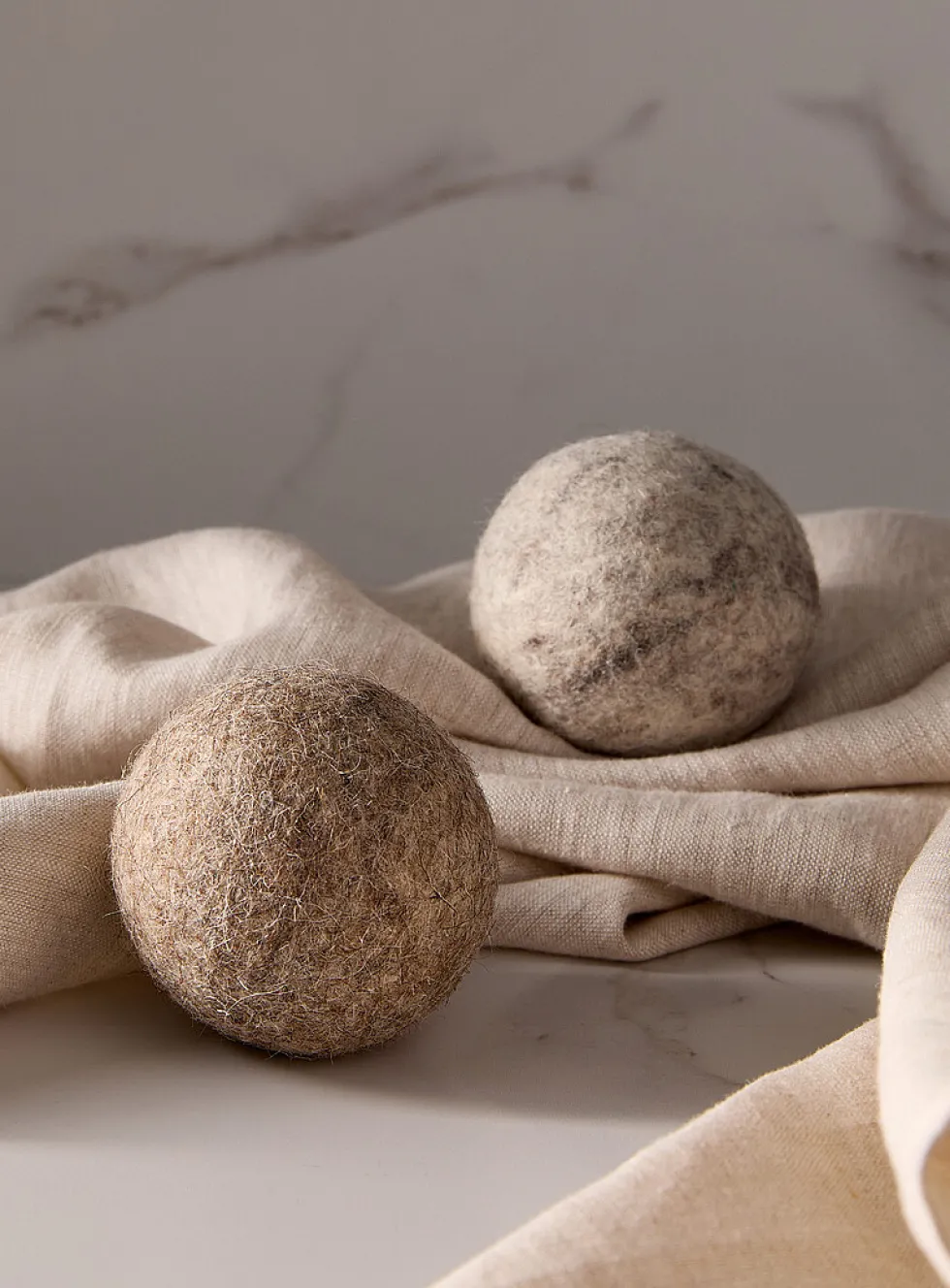 Natural wool drying balls