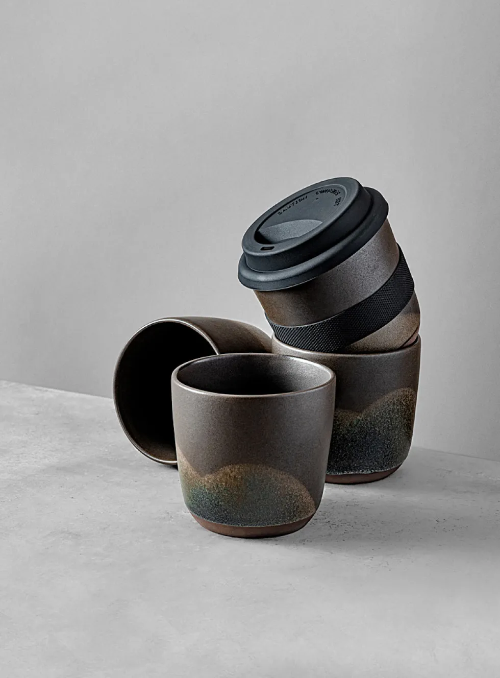 Ombre stoneware travel mug 10 oz.