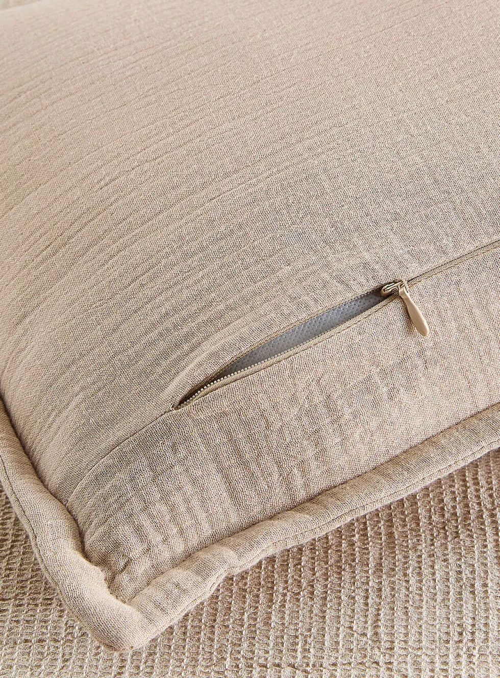 Organic cotton gauze removable-cover cushion