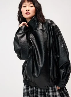 Oversize flaps faux-leather jacket